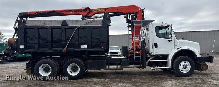 image for item EG1958 2007 Freightliner Business Class M2 grapple truck