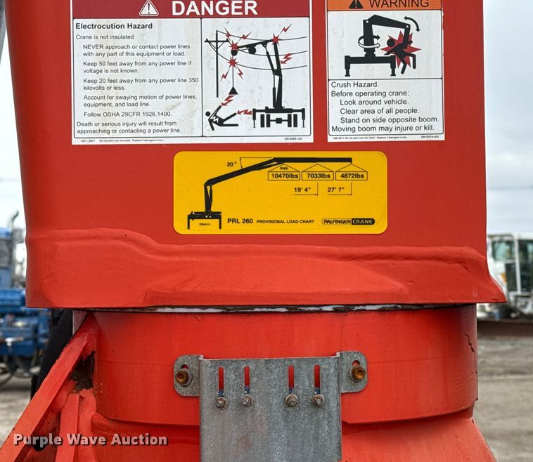 image for item EG1958 2007 Freightliner Business Class M2 grapple truck