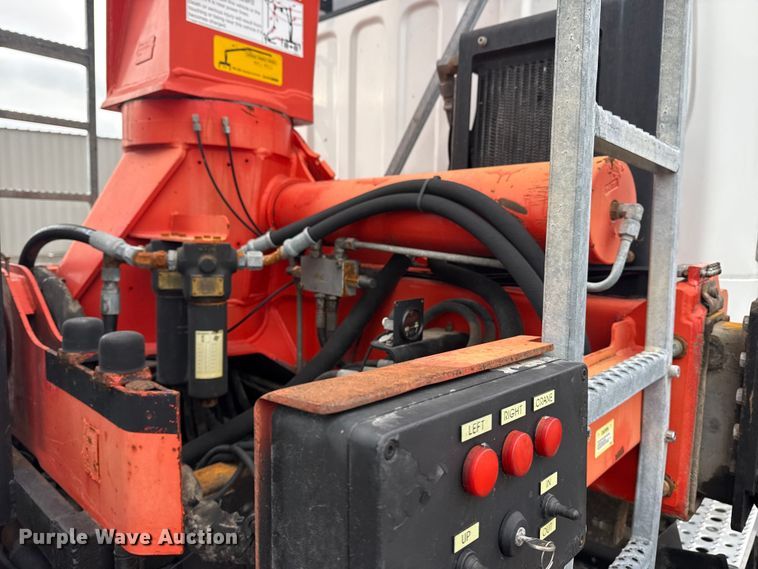 image for item EG1958 2007 Freightliner Business Class M2 grapple truck