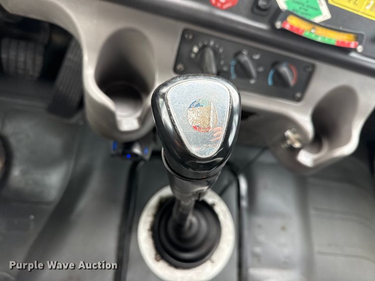 image for item EG1958 2007 Freightliner Business Class M2 grapple truck