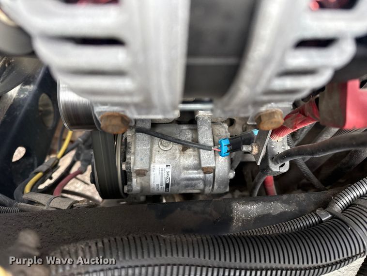 image for item EG1958 2007 Freightliner Business Class M2 grapple truck