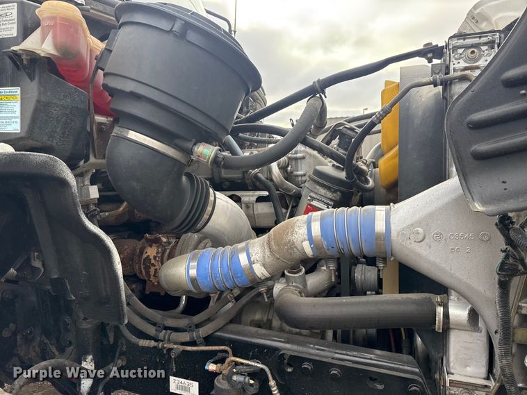 image for item EG1958 2007 Freightliner Business Class M2 grapple truck