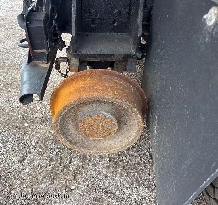 image for item EG1958 2007 Freightliner Business Class M2 grapple truck