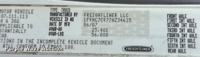 image for item EG1958 2007 Freightliner Business Class M2 grapple truck