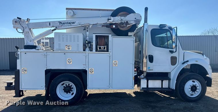 image for item EG1959 2010 Freightliner Business Class M2 utility / service truck