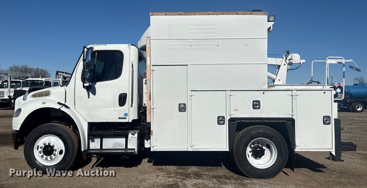 image for item EG1959 2010 Freightliner Business Class M2 utility / service truck