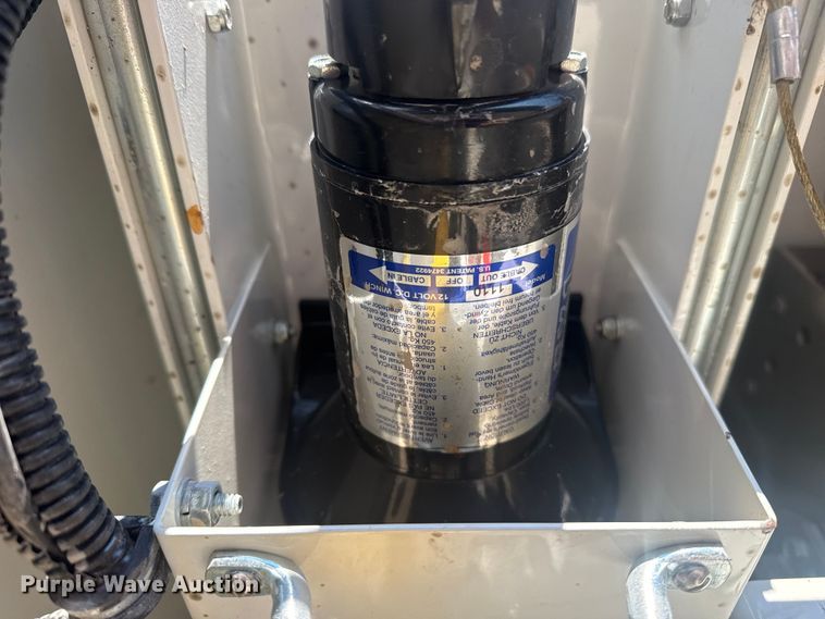 image for item EG1959 2010 Freightliner Business Class M2 utility / service truck