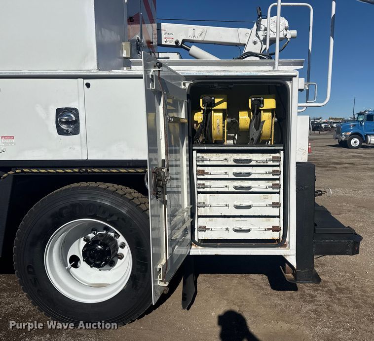 image for item EG1959 2010 Freightliner Business Class M2 utility / service truck