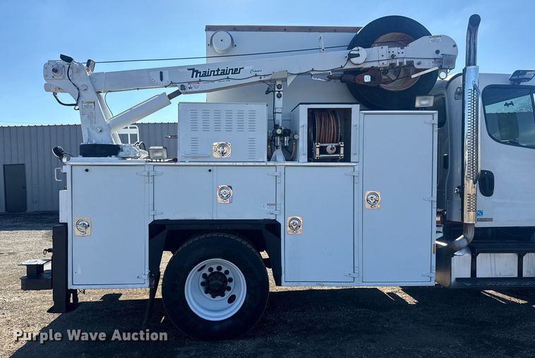 image for item EG1959 2010 Freightliner Business Class M2 utility / service truck