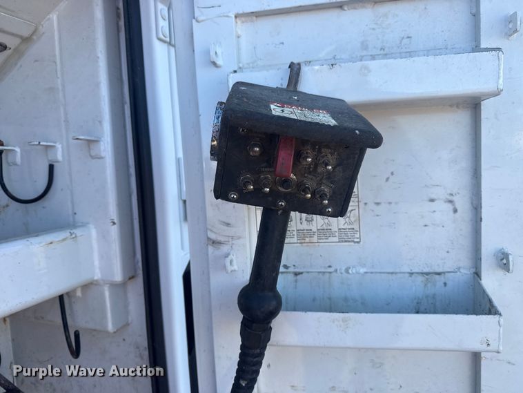 image for item EG1959 2010 Freightliner Business Class M2 utility / service truck