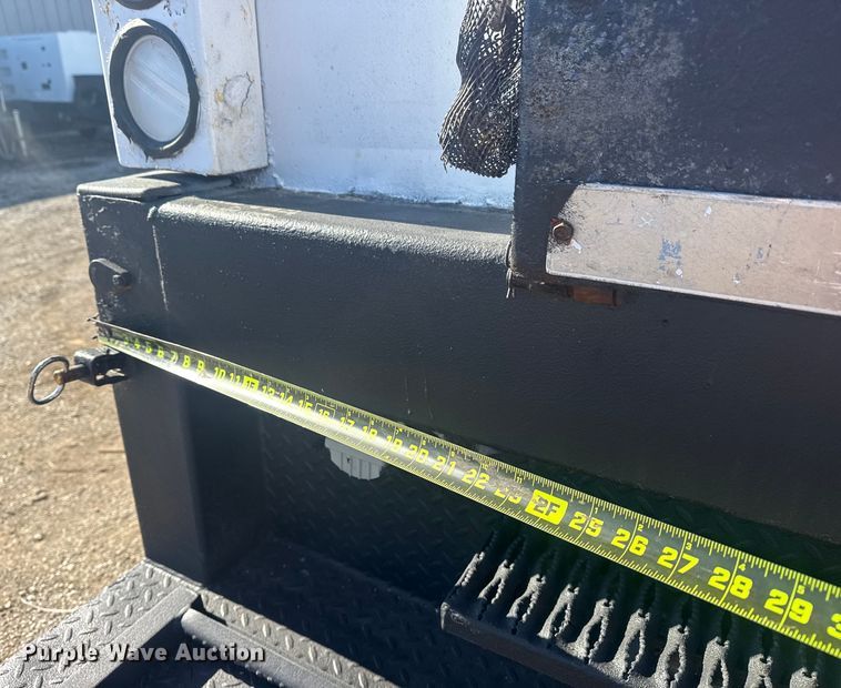 image for item EG1959 2010 Freightliner Business Class M2 utility / service truck