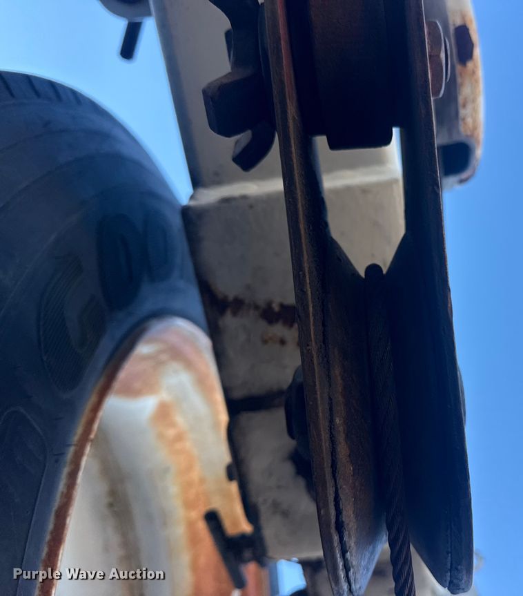 image for item EG1959 2010 Freightliner Business Class M2 utility / service truck