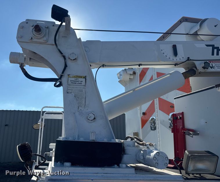 image for item EG1959 2010 Freightliner Business Class M2 utility / service truck