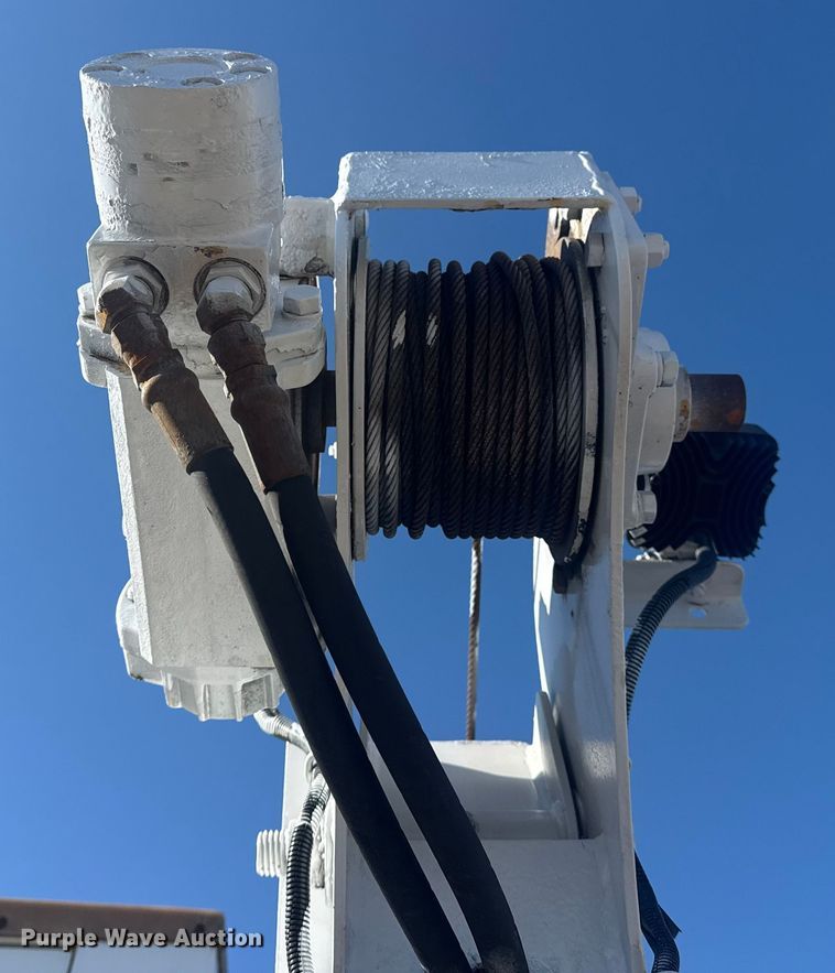 image for item EG1959 2010 Freightliner Business Class M2 utility / service truck