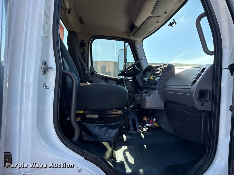 image for item EG1959 2010 Freightliner Business Class M2 utility / service truck