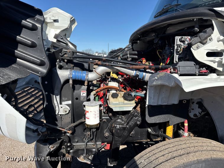 image for item EG1959 2010 Freightliner Business Class M2 utility / service truck