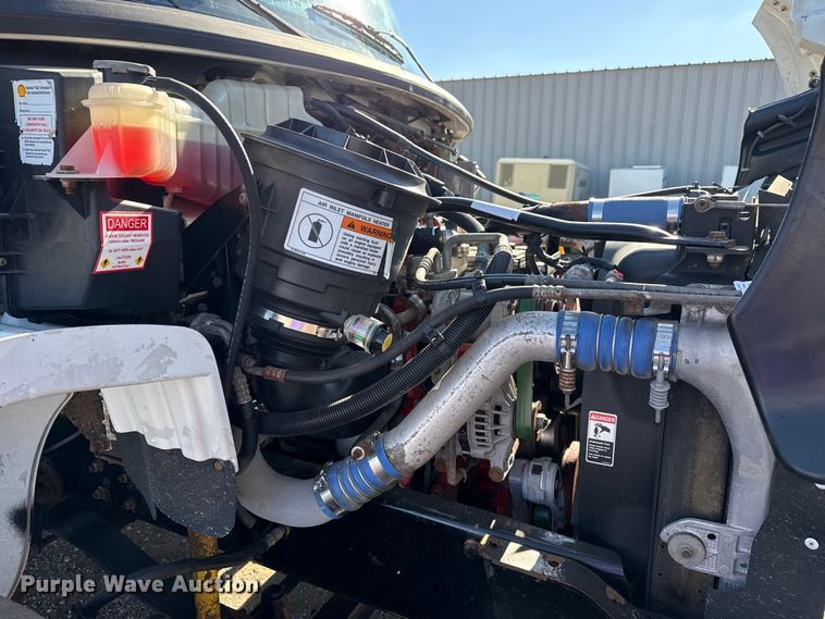 image for item EG1959 2010 Freightliner Business Class M2 utility / service truck