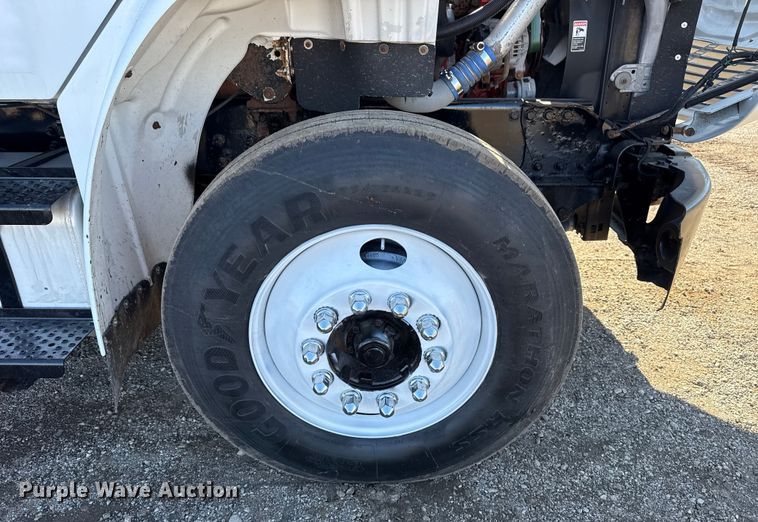 image for item EG1959 2010 Freightliner Business Class M2 utility / service truck