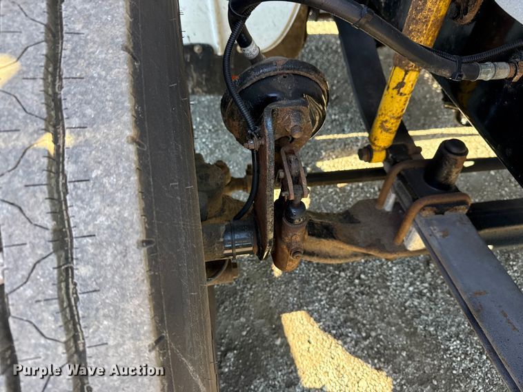 image for item EG1959 2010 Freightliner Business Class M2 utility / service truck