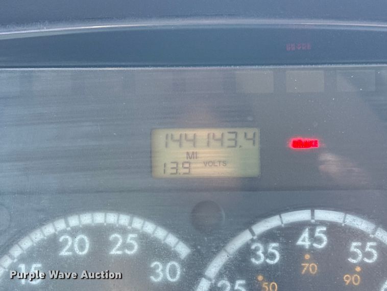 image for item EG1959 2010 Freightliner Business Class M2 utility / service truck