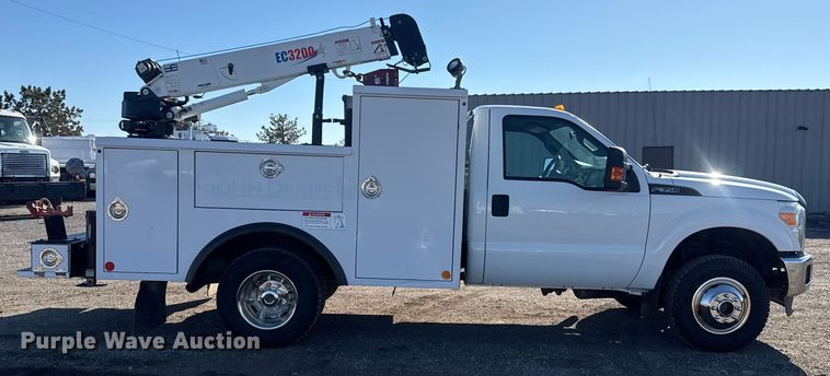 image for item EG1961 2014 Ford F350 Super Duty utility bed pickup truck