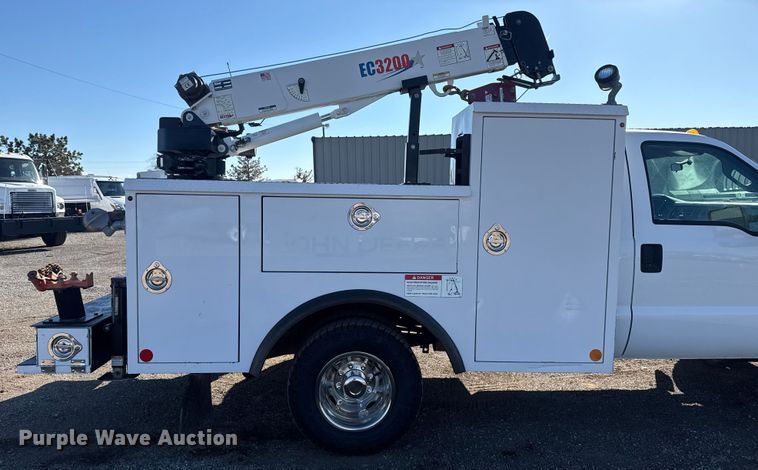 image for item EG1961 2014 Ford F350 Super Duty utility bed pickup truck