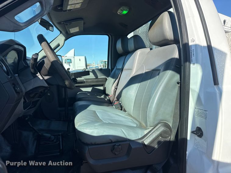 image for item EG1961 2014 Ford F350 Super Duty utility bed pickup truck