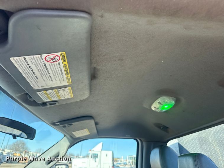 image for item EG1961 2014 Ford F350 Super Duty utility bed pickup truck