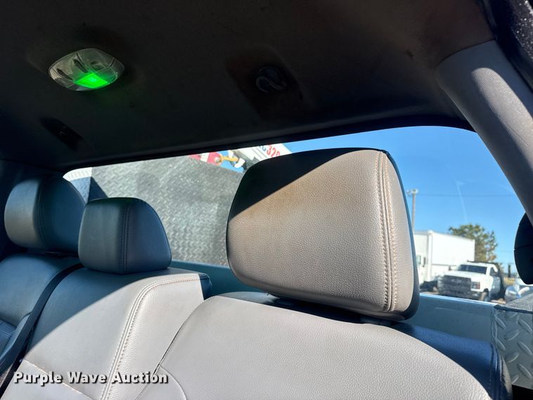 image for item EG1961 2014 Ford F350 Super Duty utility bed pickup truck