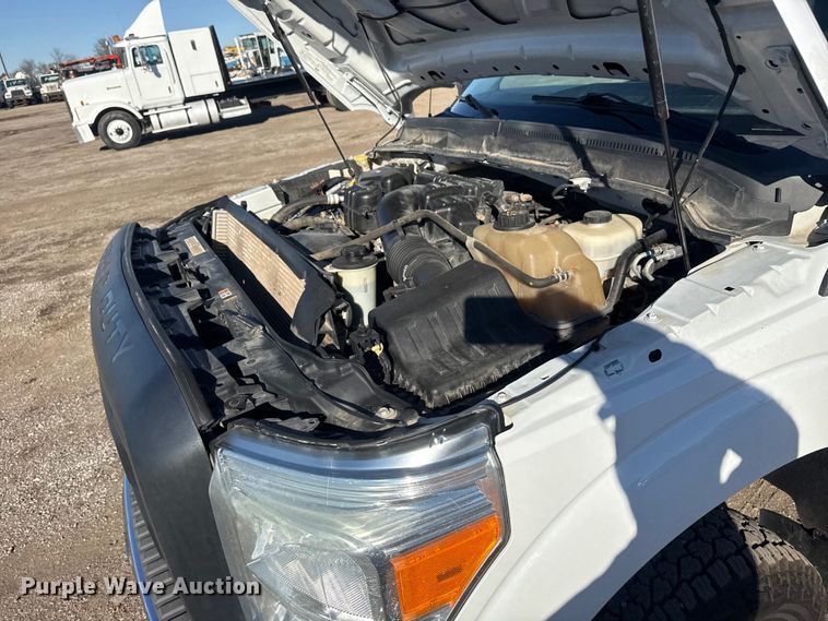 image for item EG1961 2014 Ford F350 Super Duty utility bed pickup truck