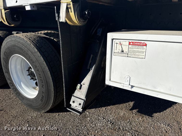 image for item EG1962 2012 Freightliner 114SD crane truck