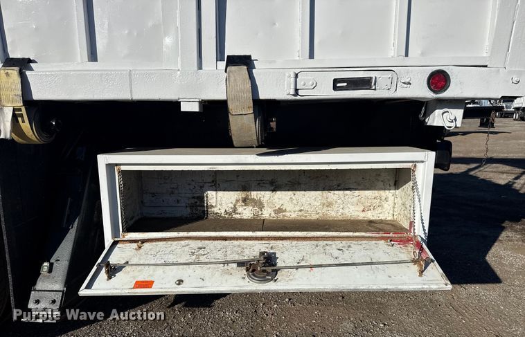 image for item EG1962 2012 Freightliner 114SD crane truck