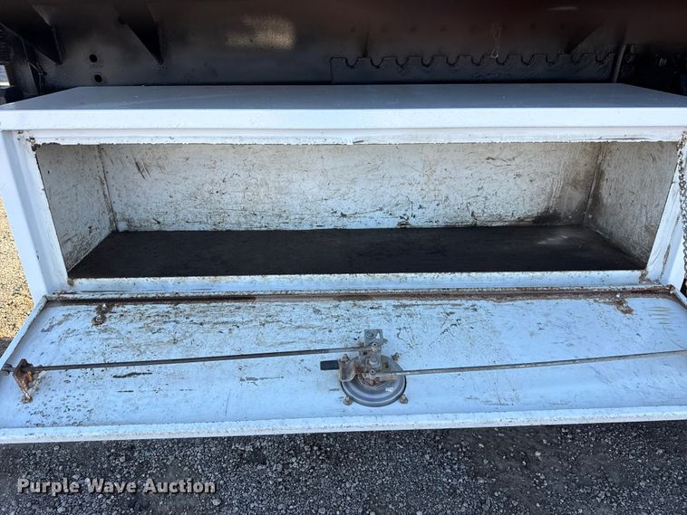 image for item EG1962 2012 Freightliner 114SD crane truck