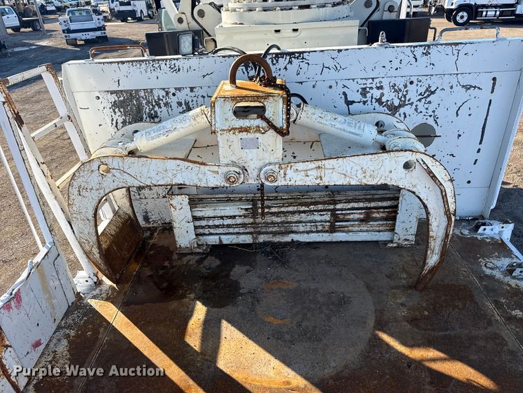 image for item EG1962 2012 Freightliner 114SD crane truck