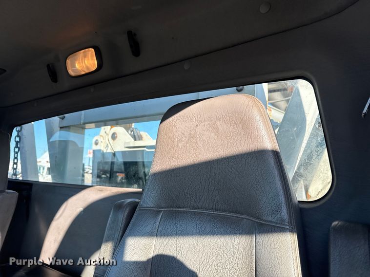 image for item EG1962 2012 Freightliner 114SD crane truck