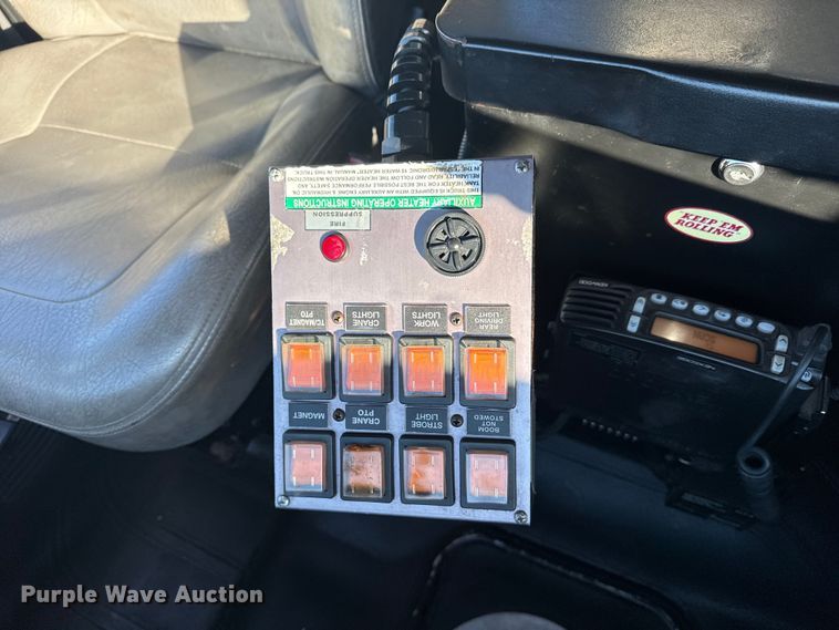 image for item EG1962 2012 Freightliner 114SD crane truck