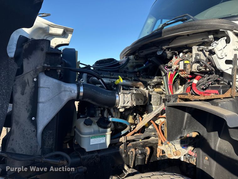 image for item EG1962 2012 Freightliner 114SD crane truck