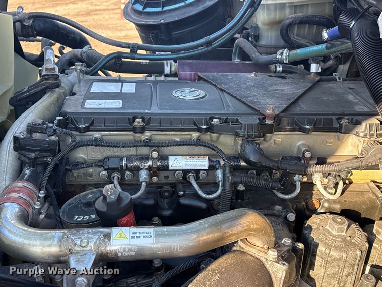 image for item EG1962 2012 Freightliner 114SD crane truck