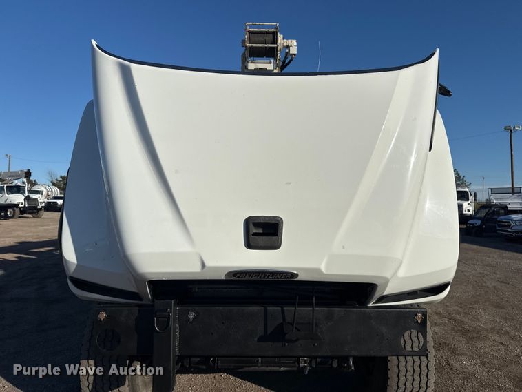 image for item EG1962 2012 Freightliner 114SD crane truck