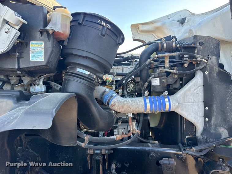 image for item EG1962 2012 Freightliner 114SD crane truck