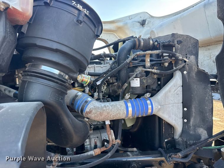 image for item EG1962 2012 Freightliner 114SD crane truck