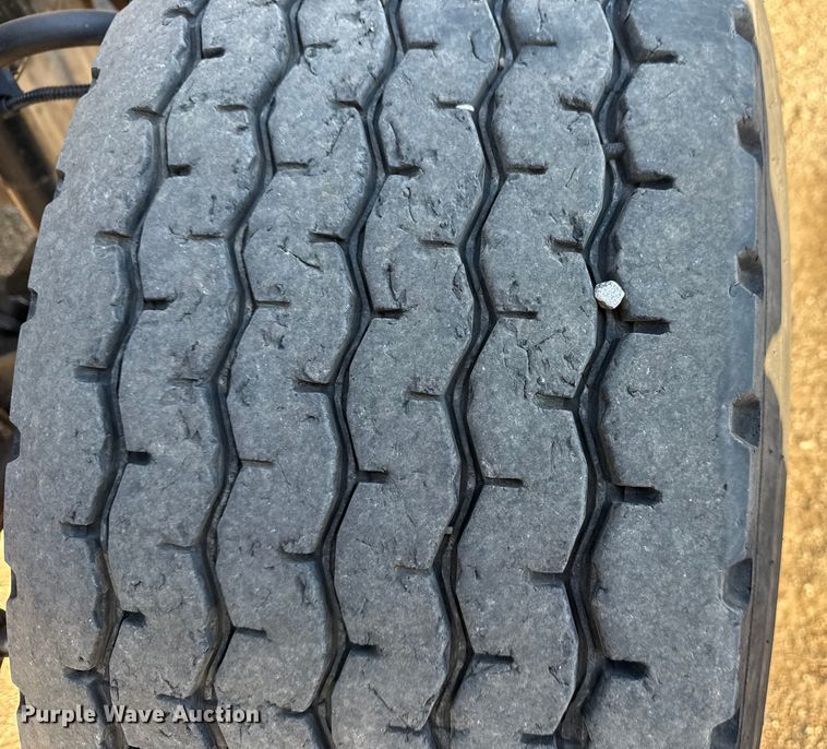 image for item EG1962 2012 Freightliner 114SD crane truck