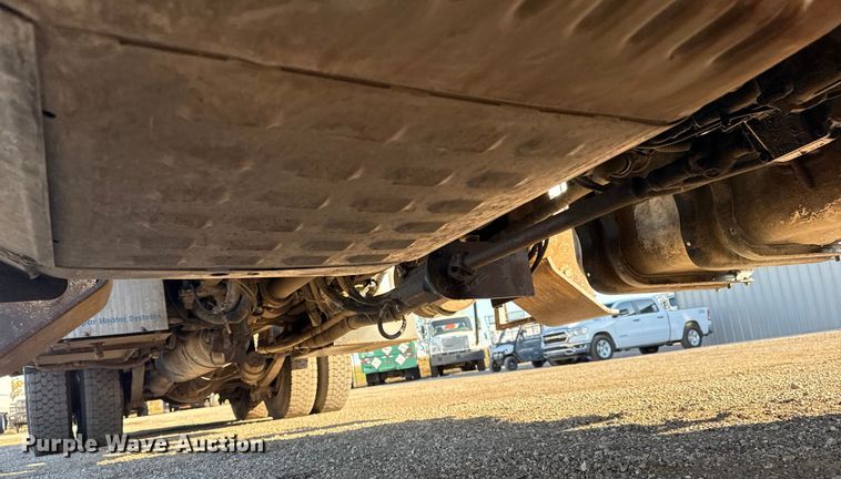 image for item EG1962 2012 Freightliner 114SD crane truck