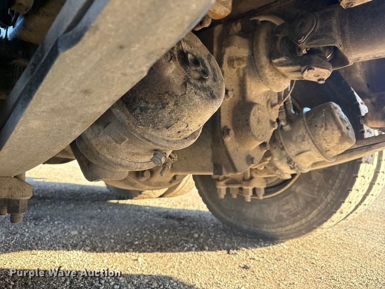 image for item EG1962 2012 Freightliner 114SD crane truck