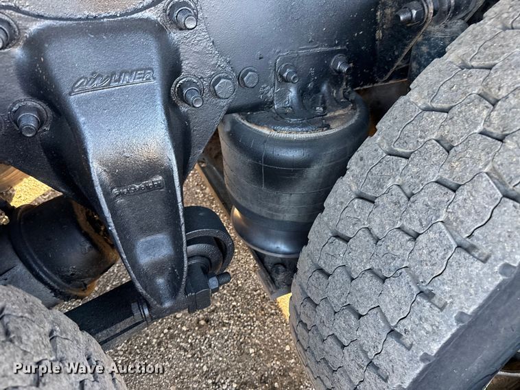 image for item EG1962 2012 Freightliner 114SD crane truck