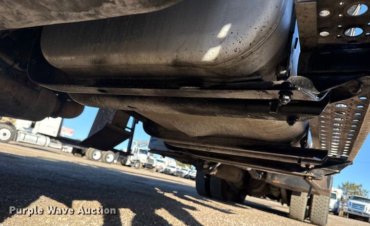 image for item EG1962 2012 Freightliner 114SD crane truck