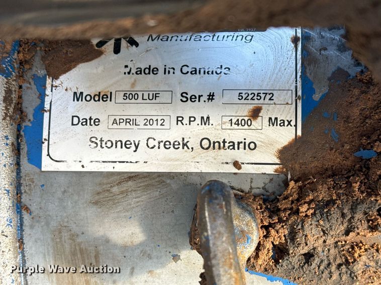 image for item EG2228 2013 Mack CHU613 semi truck