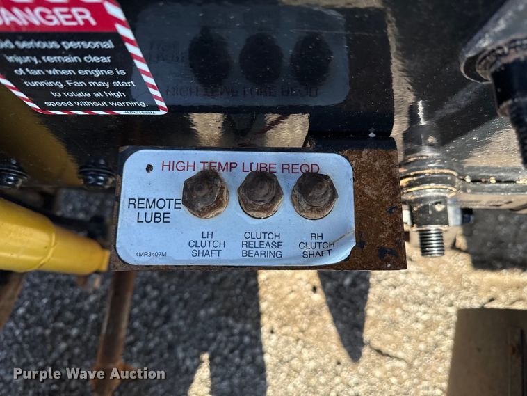 image for item EG2228 2013 Mack CHU613 semi truck