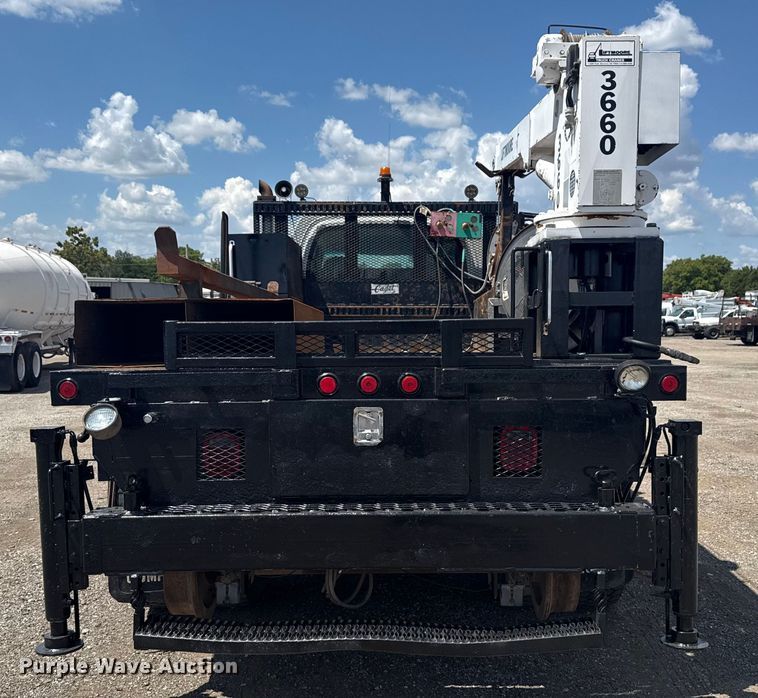 image for item EG6165 2006 Chevrolet C7500 crane truck