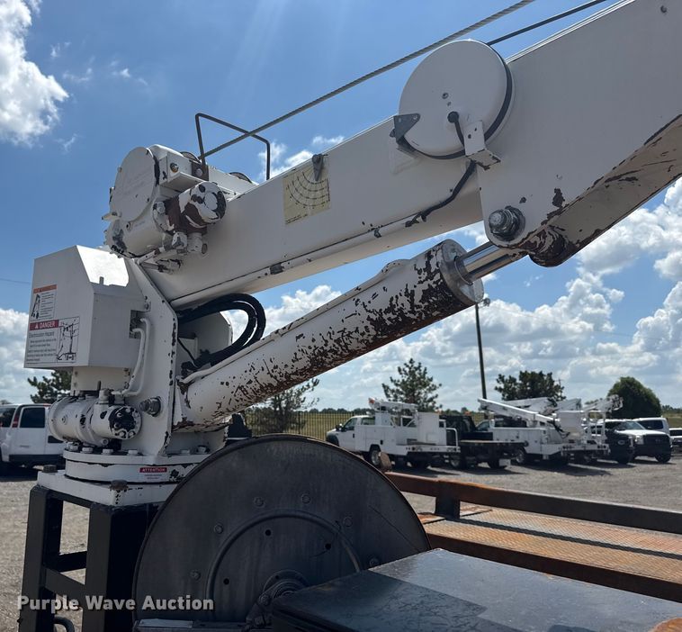 image for item EG6165 2006 Chevrolet C7500 crane truck